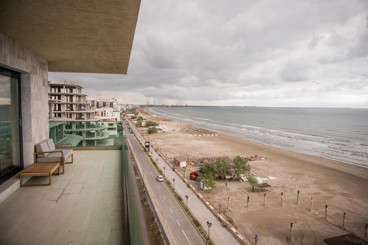 Luxury Promenada Apartment - Frontal Beachfront Mamaia Nord Năvodari Екстериор снимка